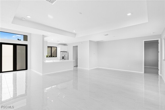Foto del edificio - 3340 NE 19th Ave