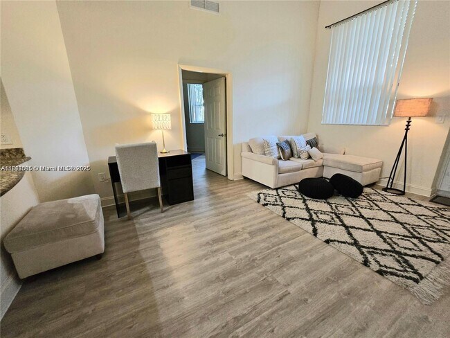 Foto del edificio - 510 NW 84th Ave