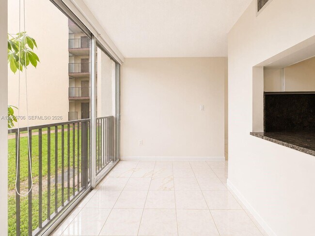 Foto del edificio - 9431 SW 4th St