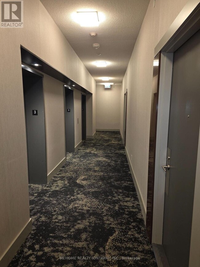 Building Photo - 32 Forest Manor Rd