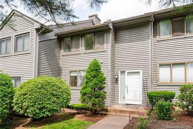 Building Photo - 128 Conestoga Way