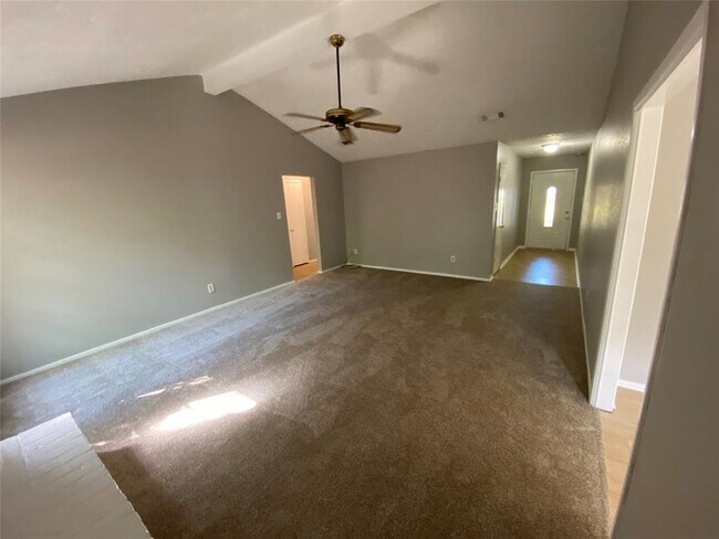 Building Photo - 23422 Lestergate Dr