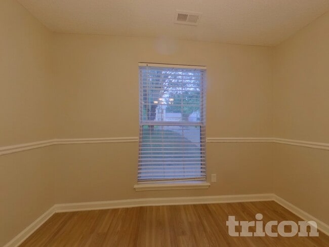 Building Photo - 10007 Northwoods Forest Dr