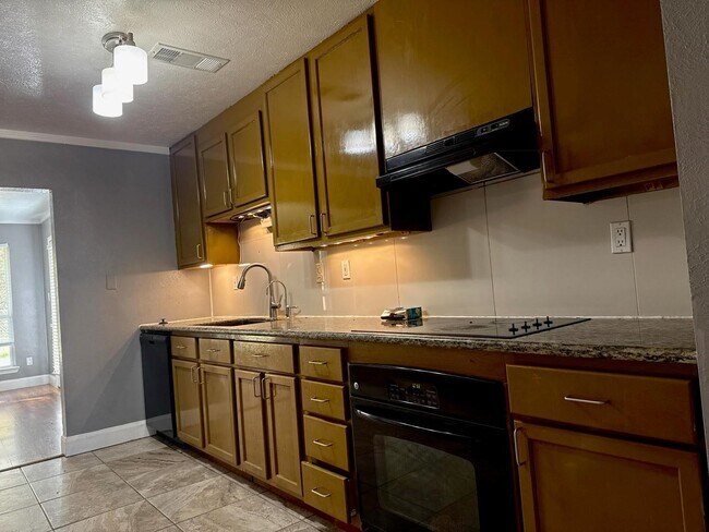 Foto del edificio - 22726 Melham Ln