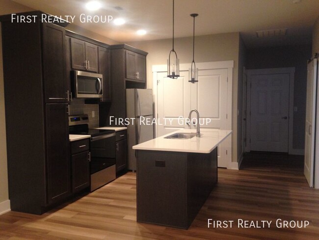 Foto del edificio - 4471 Cottage Park Dr
