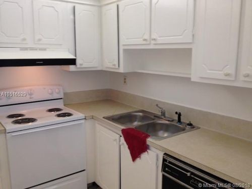 Foto del edificio - 4135 NW 88th Ave