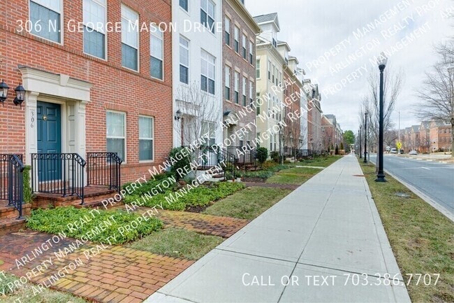 Photo - 306 N George Mason Dr House