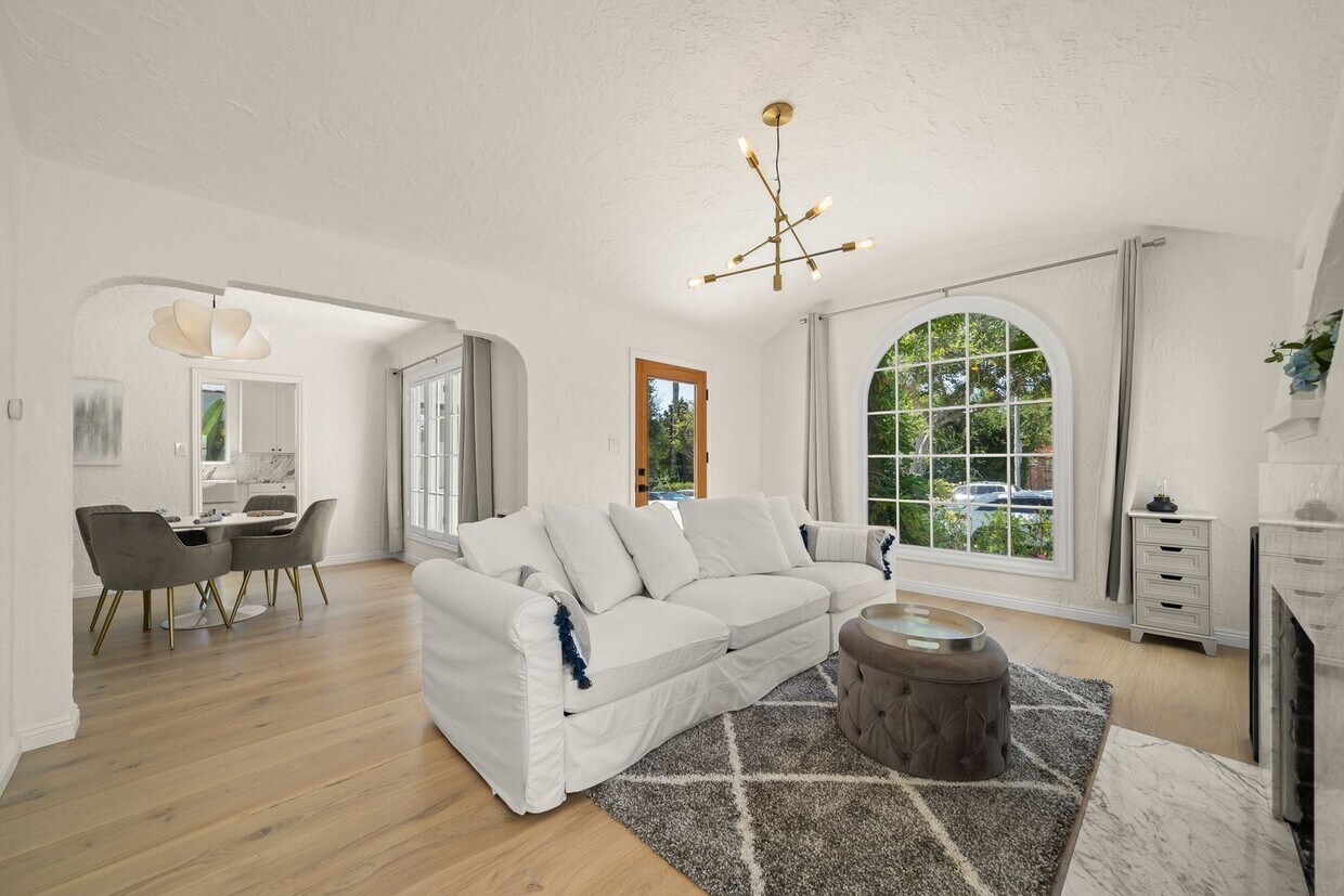 Foto principal - 2 br, 1 bath House - 1233 Princeton St