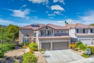 Building Photo - 1813 Country Meadows Dr