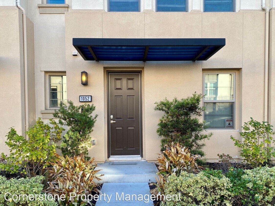 Primary Photo - 2 br, 2.5 bath House - 1052 Foxglove Pl