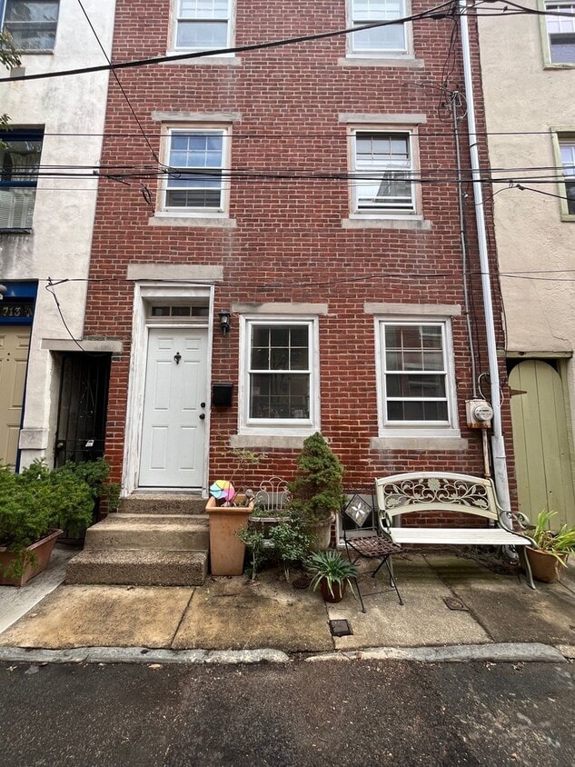 Primary Photo - Cozy 2 Bed / 1 Bath Home in Bell Vista!