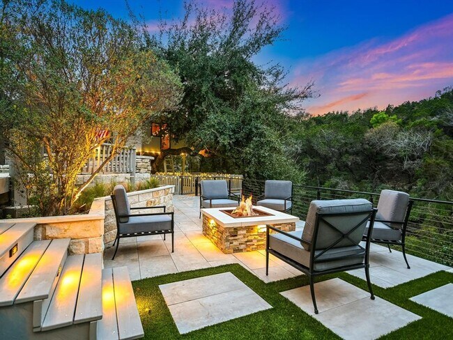 Foto del edificio - 4408 Falling Brook Cove