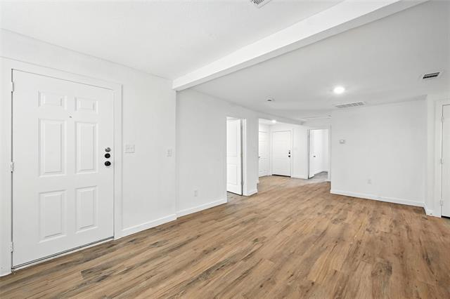 Foto del edificio - 318 E Shepherd St