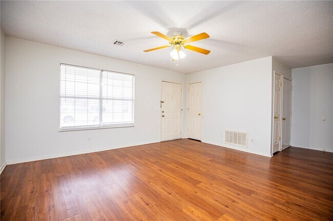 Foto del edificio - 2513 SE 4th St