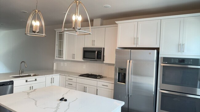 Foto del edificio - 7224 Mountaineer Dr
