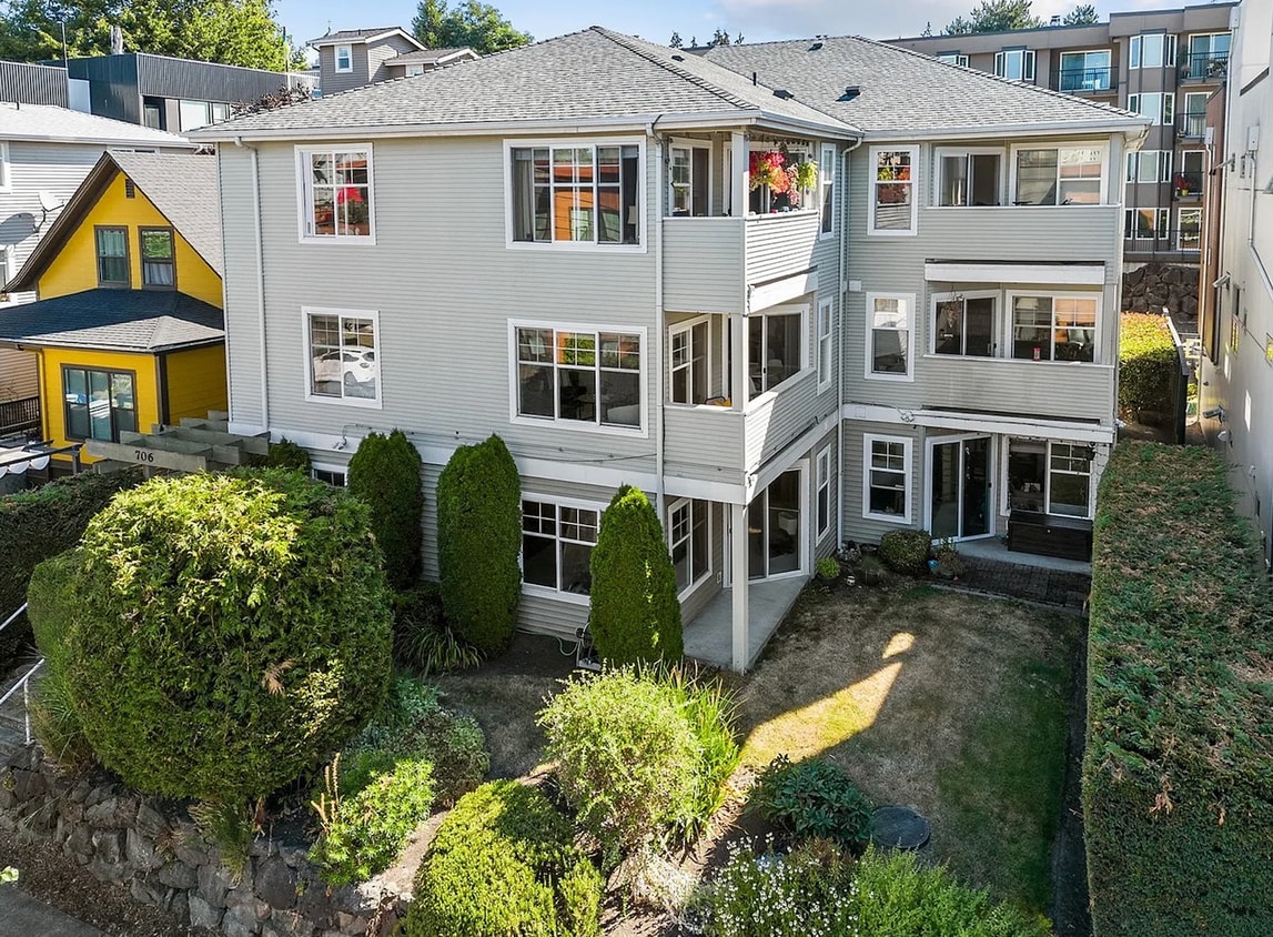 Primary Photo - Capitol Hill Condominium