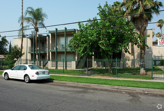 Building Photo - Palm Garden Apartments