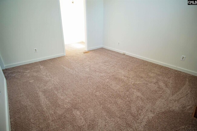 Foto del edificio - 3327 Prentice Ave