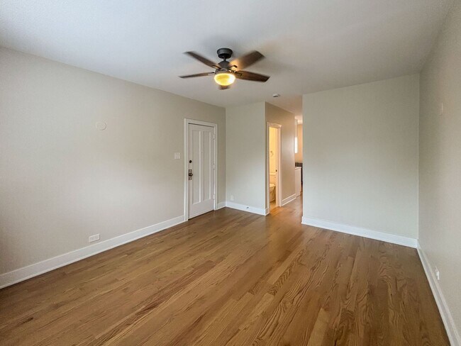 Foto del edificio - 4613 N Winchester Ave
