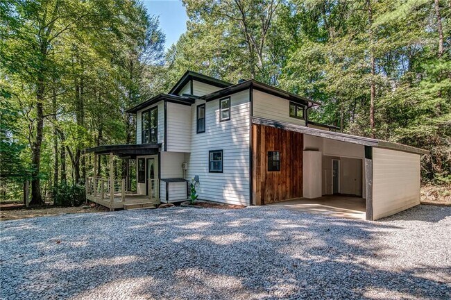 Building Photo - 5574 Hardscrabble Rd