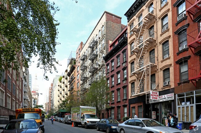 Foto del edificio - 231 E 24th St