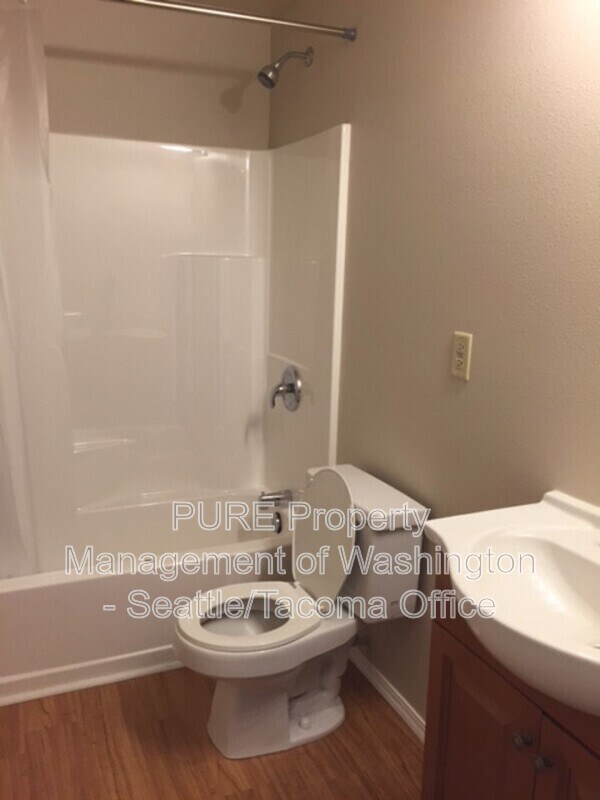 Foto del edificio - 9816 20th Ave SW