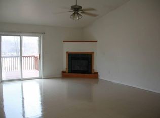 Living Room - 943 Apadana Ct