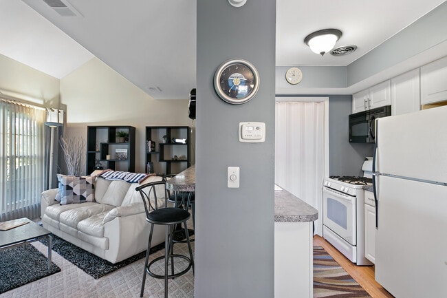 Photo - 6962 Harvard Ln House