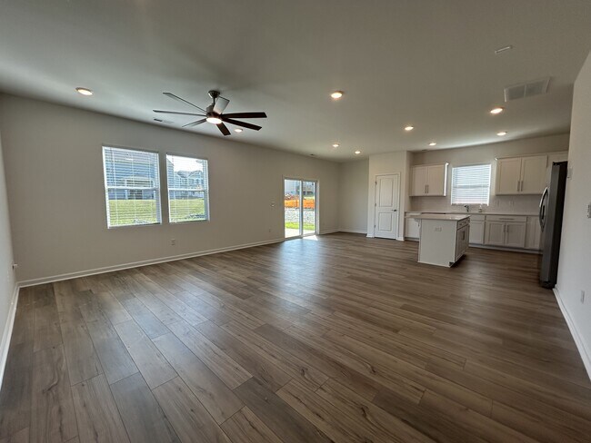 Building Photo - 3854 Cobbler Ct