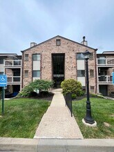 Building Photo - 24 Woodland Hills Dr