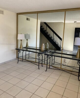 Building Photo - 5215 W 25th Ct