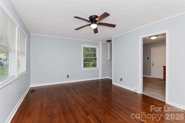 Foto del edificio - 2135 Purser Dr