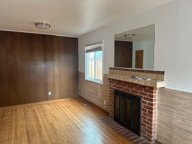 Building Photo - 1606 Elm St