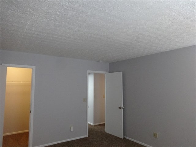 Foto del edificio - 15 E Woodfield