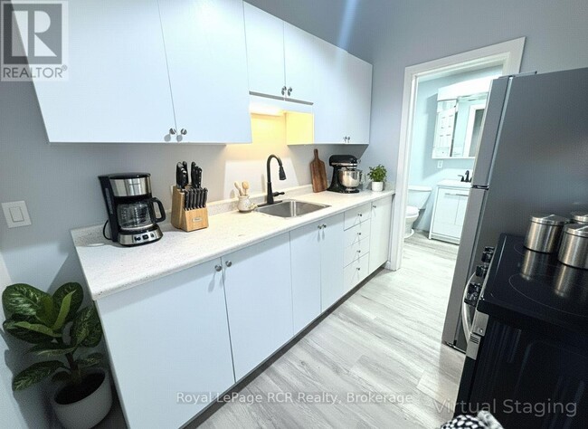 Photo du bâtiment - 844 2nd Ave E