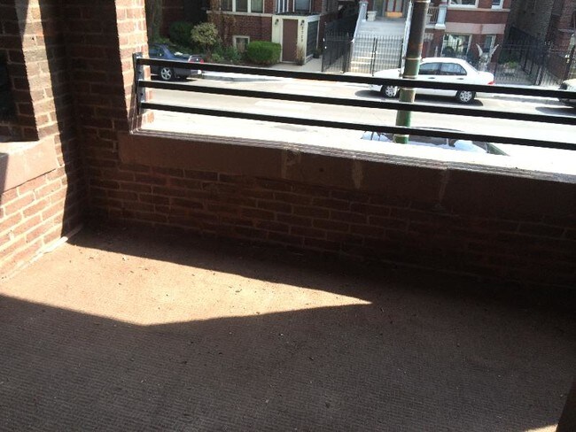 Foto del edificio - 2724 N Kimball Ave