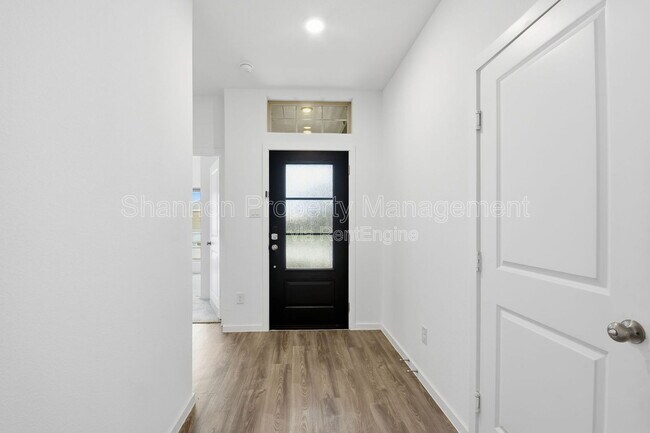 Foto del edificio - 5434 Still Mdw Ln