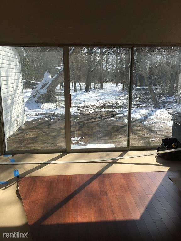 Foto del edificio - 3 br, 1.5 bath House - 7301 Brecksville Rd