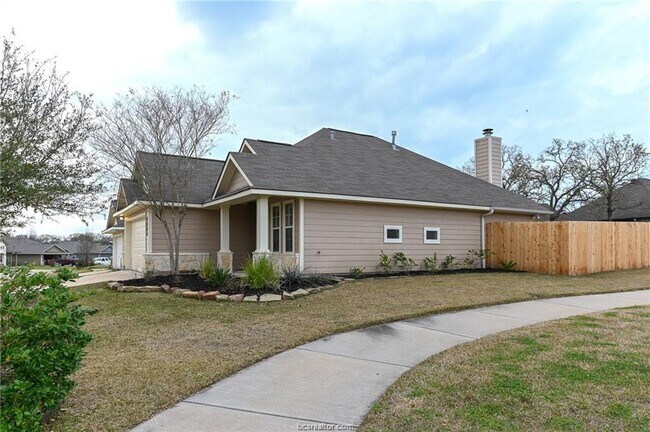 Foto del edificio - 2014 Mountain Wind Loop