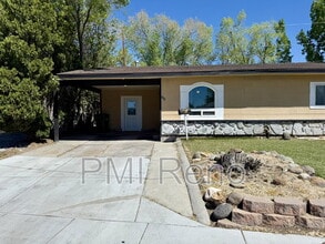 Building Photo - 335 Denslowe Dr