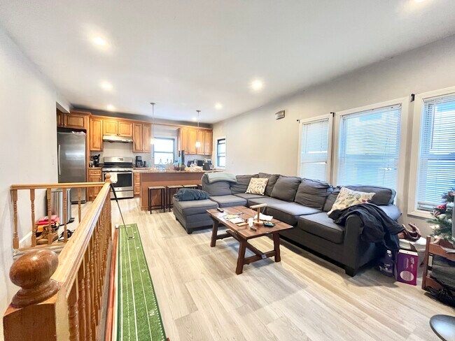 Foto del edificio - 117 Glenville Ave