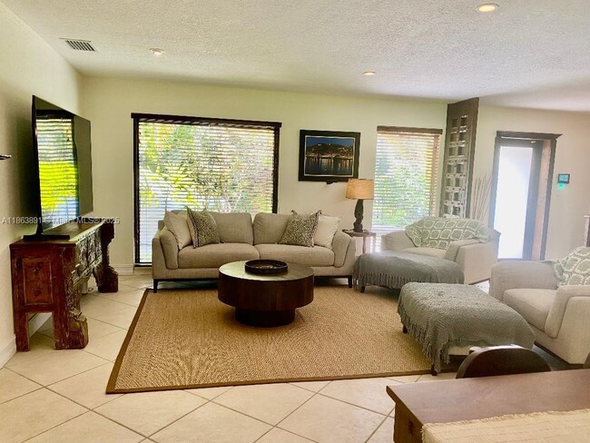 Foto del edificio - 8115 SW 14th Terrace