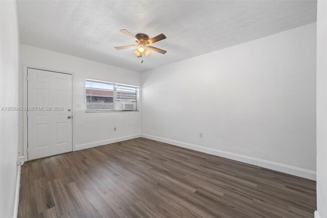 Foto del edificio - 15940 NE 19th Ct
