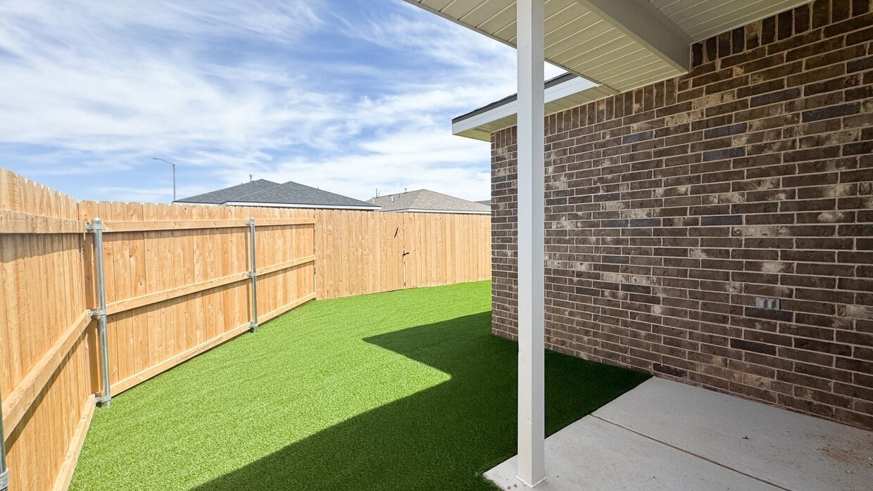 Foto del edificio - 14501 Avenue R