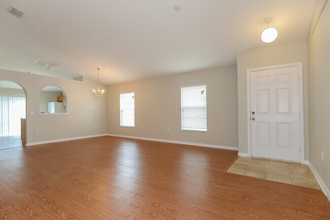 Foto del edificio - 17047 Ongar Ct