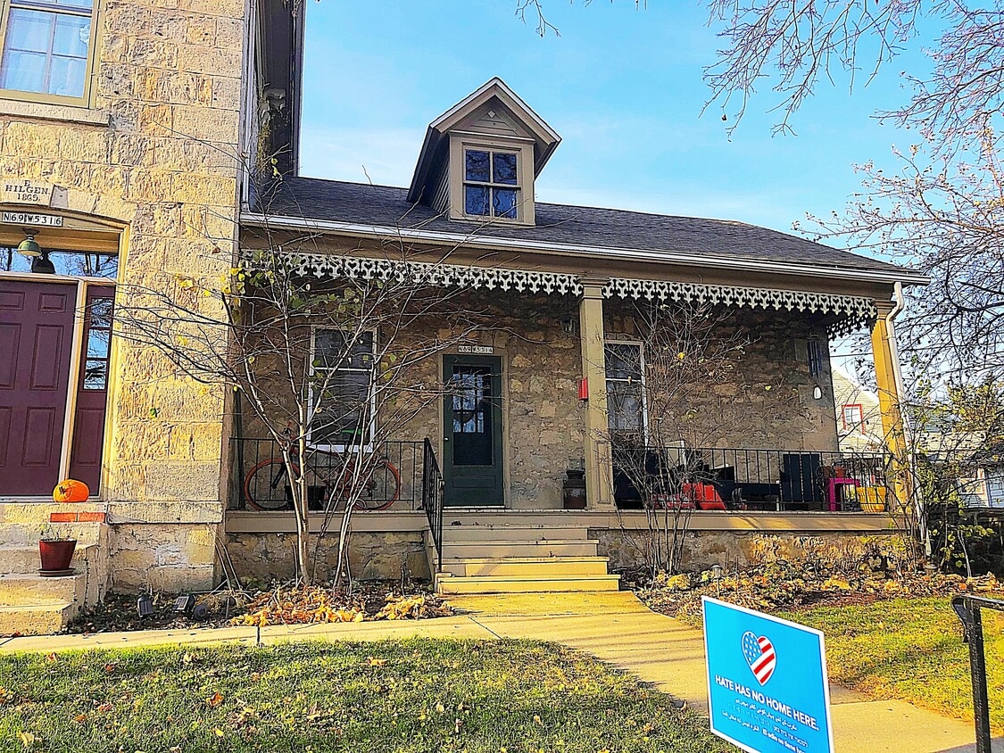 N69W5314 Columbia Rd, Cedarburg, WI 53012 House Rental in Cedarburg