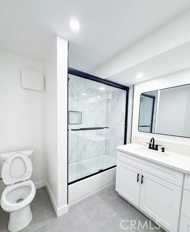 Foto del edificio - 17000 Burbank Blvd