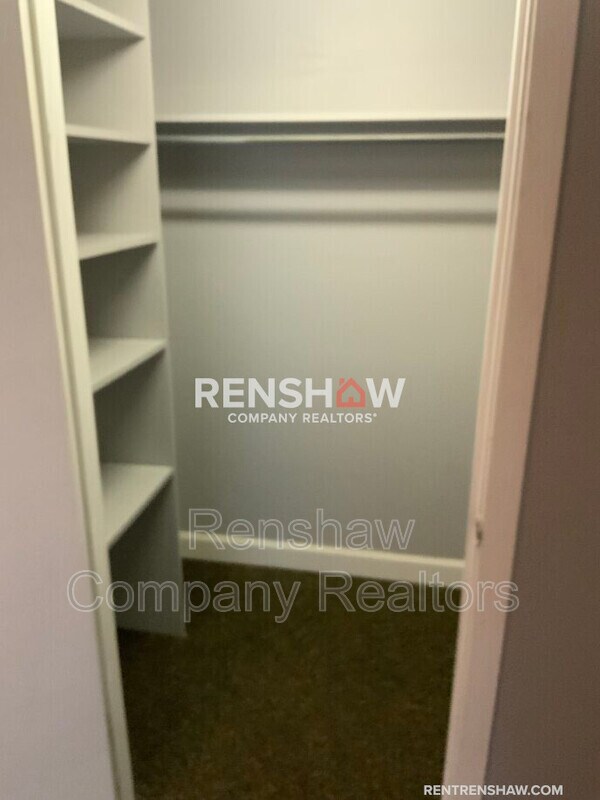 Foto del edificio - 142 Harrison Rd