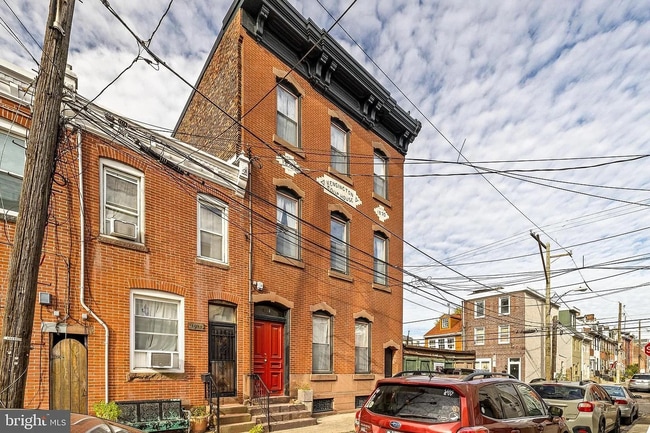 Building Photo - 1036 Crease St