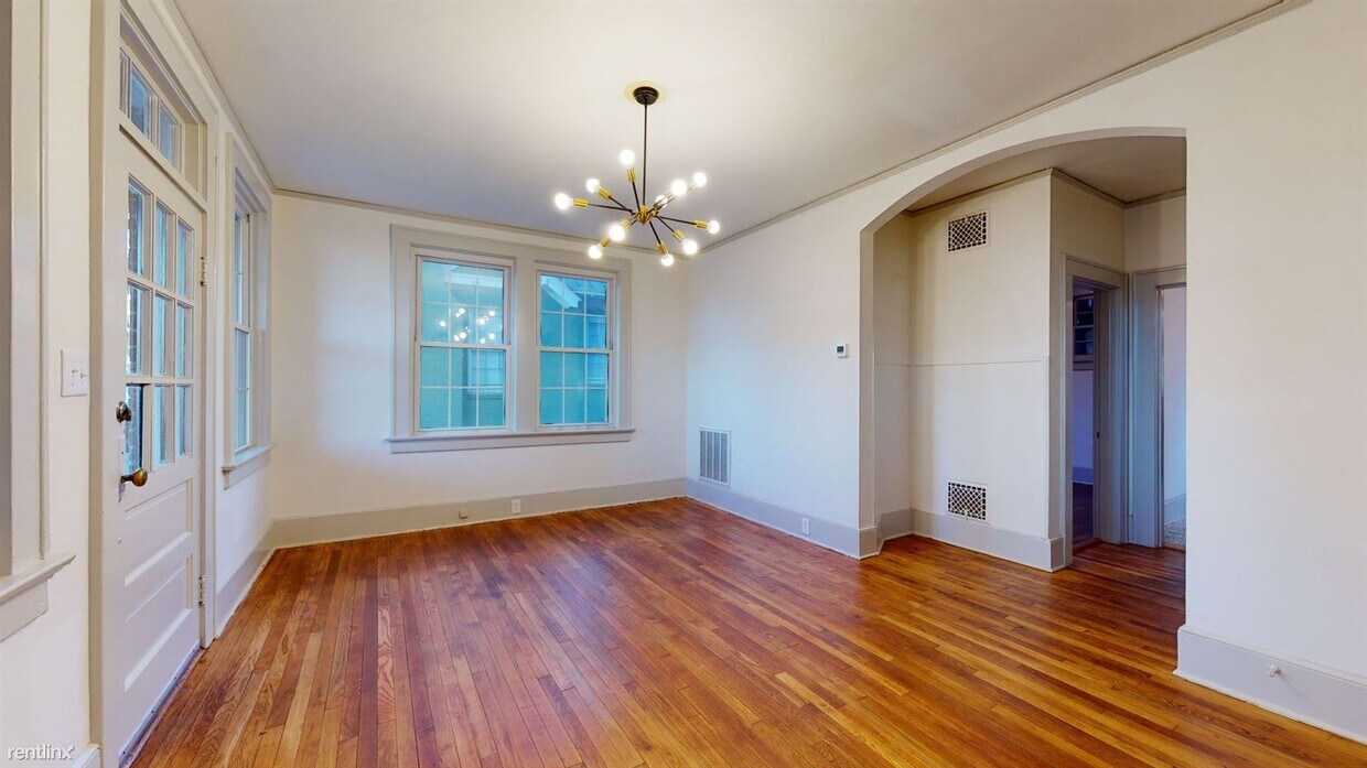 Primary Photo - 1 br, 1 bath Duplex - 2213 Bull Street A